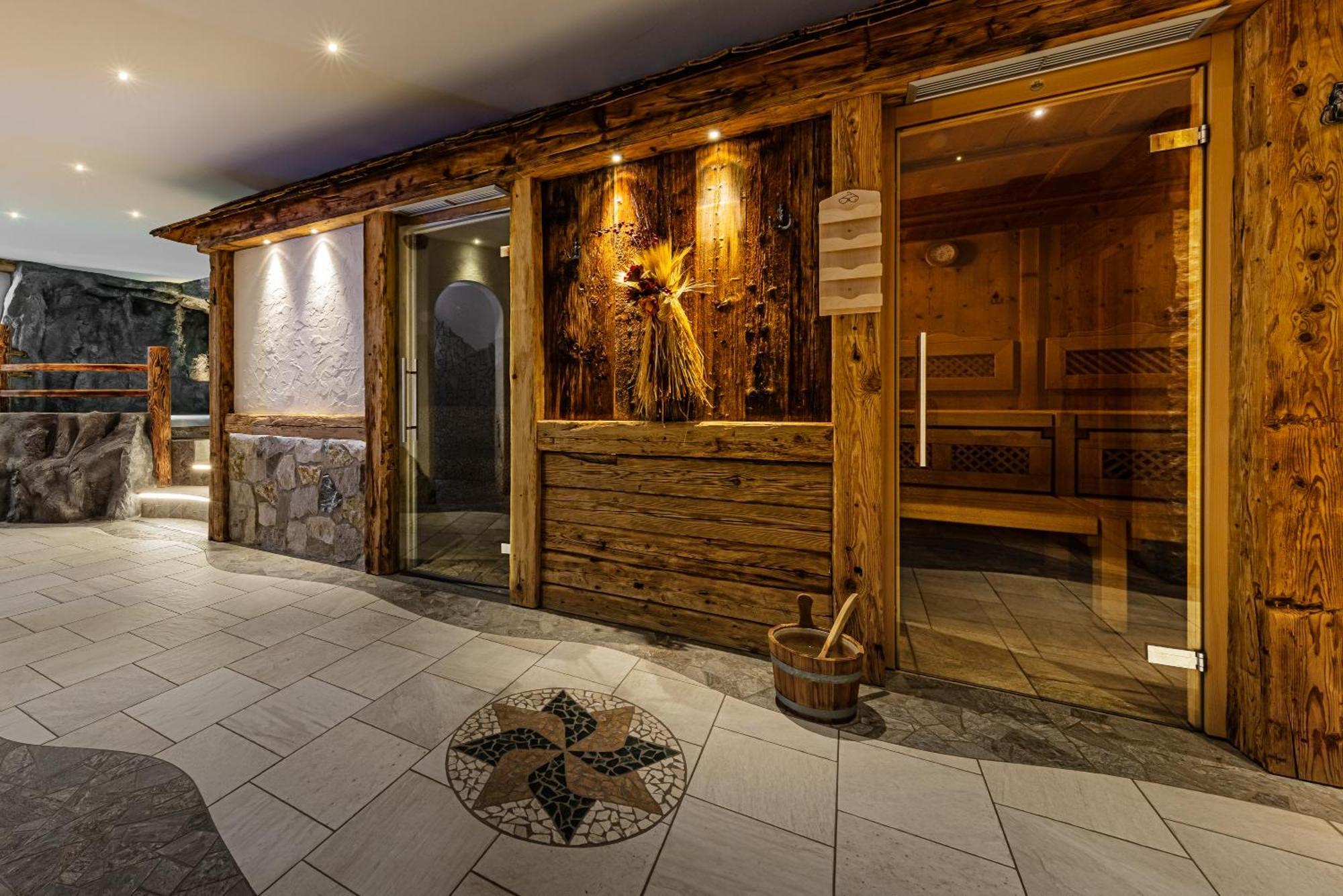 Hotel Pension Odles Сан-Мартіно-ін-Бадія Екстер'єр фото