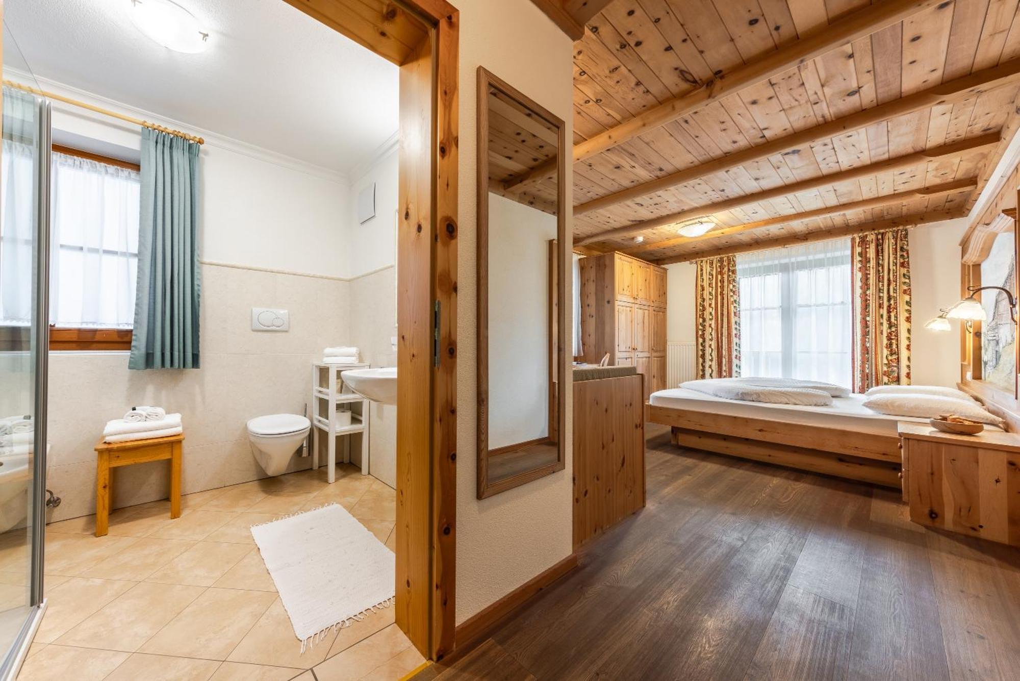 Hotel Pension Odles Сан-Мартіно-ін-Бадія Екстер'єр фото