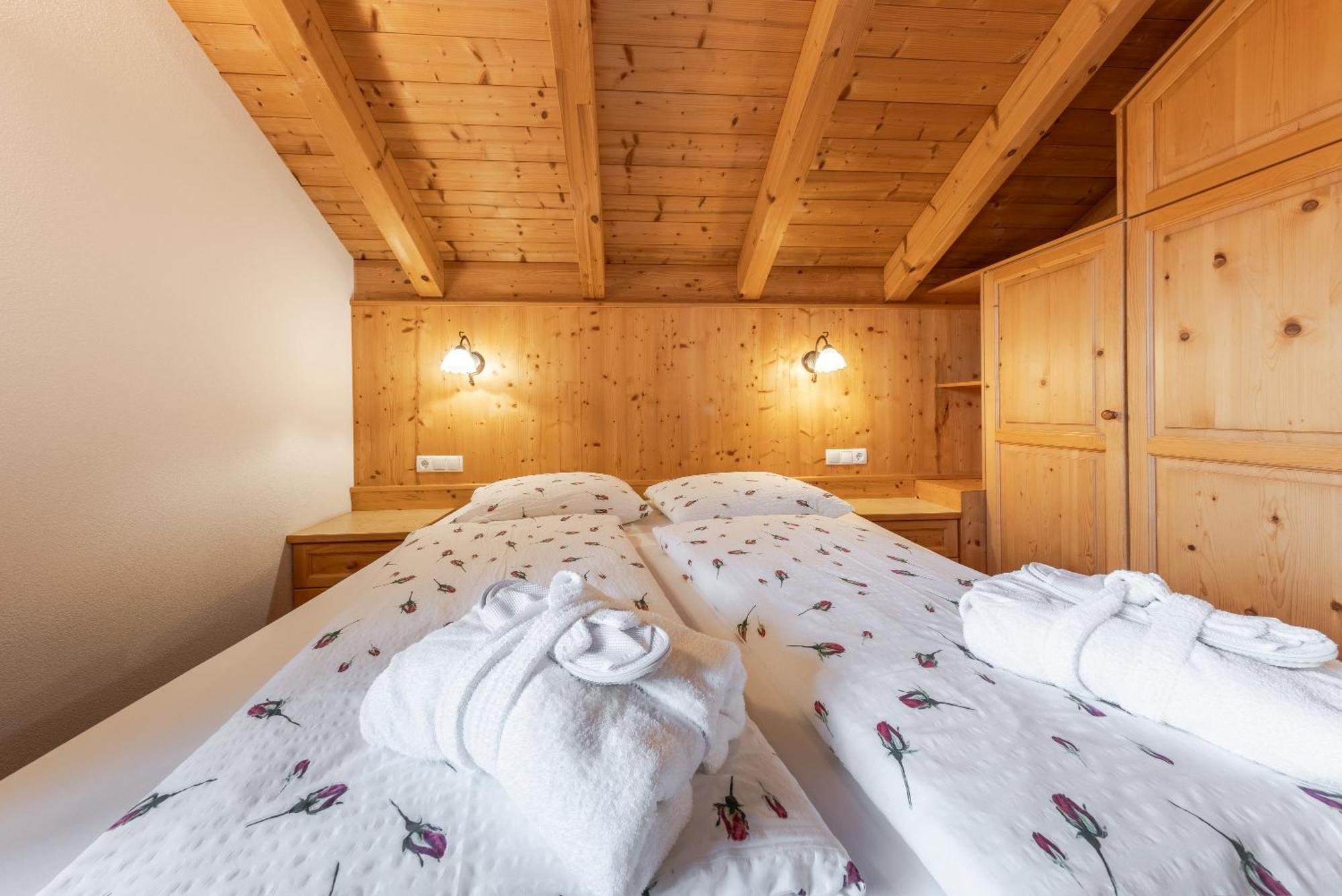 Hotel Pension Odles Сан-Мартіно-ін-Бадія Екстер'єр фото